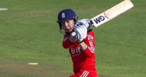 England women secure World T20 semis spot